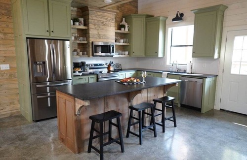 Broken Bow Cabin | Spotted Feather Cabin - in the Heart of Hochatown