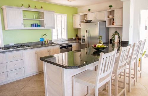 Sea Breeze Hills Villa | Sprawling Villa With Uninterrupted Sea Views - Equinox 4 Bedroom Villa by RedAwning