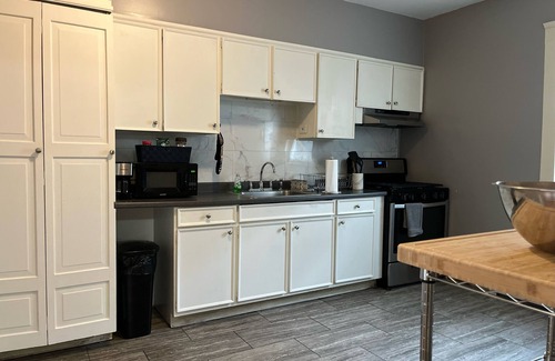 Elmhurst Apartment | Spread Out In Providence!