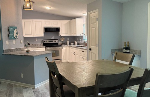 Chassahowitzka House | Spring-Fed River Home, Manatees, Boat Slip, 1 hr to theme parks and airport.