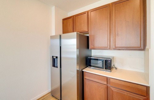 Spring Cottage | Spring Retreat w/Private Yard & Charcoal Grill!