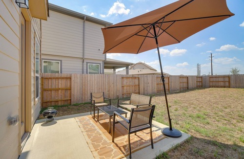 Spring Cottage | Spring Retreat w/Private Yard & Charcoal Grill!
