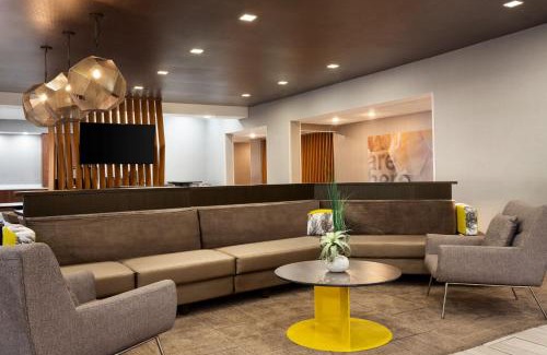 South Tulsa Hotel | SpringHill Suites by Marriott Tulsa