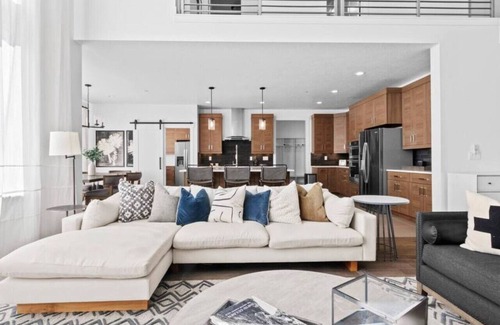 Draper Apartment | Springtime Saddle - Lux Mountain Top Home