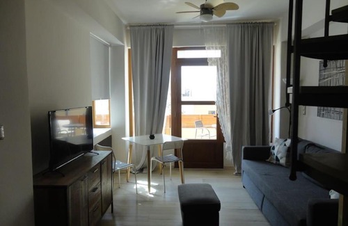 Pitsidia Apartment | Square apartment