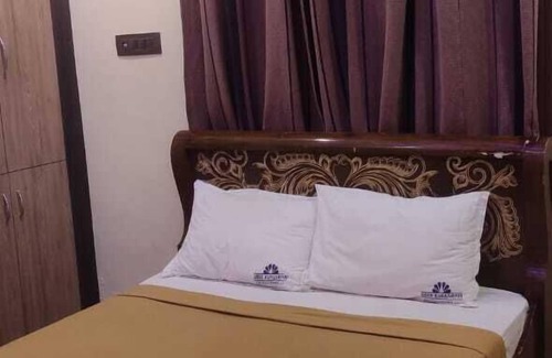 Rameshwaram Hotel | Sree Kumaran Residence by Royal stay