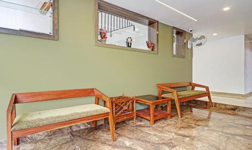 Guruvayur Hotel | Sreepathi Mayoogha