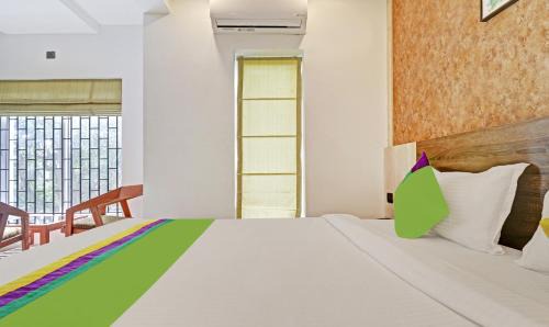 Guruvayur Hotel | Sreepathi Mayoogha