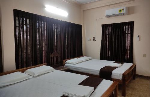 Thiruvananthapuram Cabin | Sreevalsam Guest House