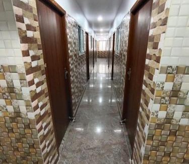 Arakkonam Cabin | Sri Mahalakshmi Deluxe Lodging Arakonam