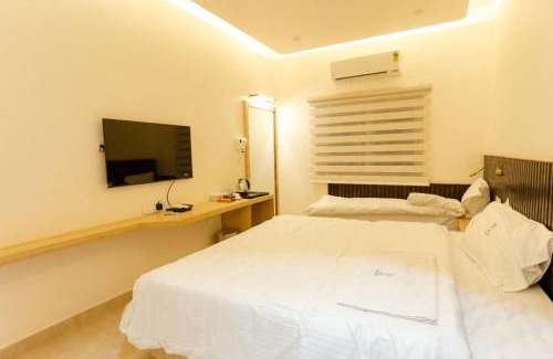 Tiruchendur Hotel | Sri Senthoor Velavan Palace SSV Palace