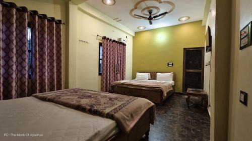 Faizabad House | Sri sitaram hanumant palace 500 meter from ayodhya railway and ram mandir