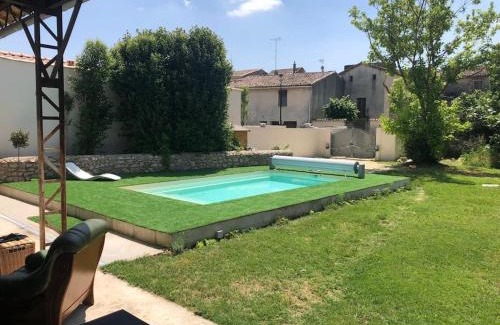 Saint-Chaptes Villa | St Chaptes, Nimes, Uzes, France