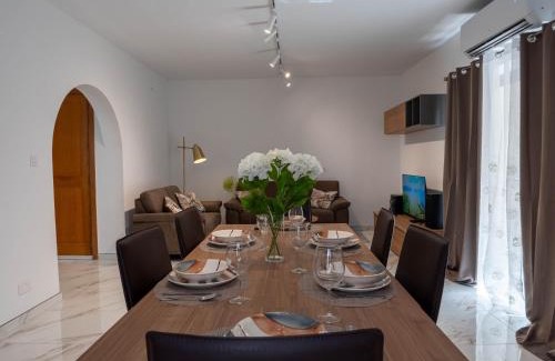 Il-Balluta Apartment | St Julians Apt Close to Beach