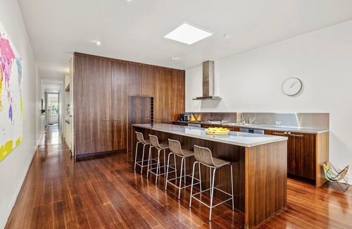 St Kilda House | St Kilda Style - Stunning 3 Bedroom House