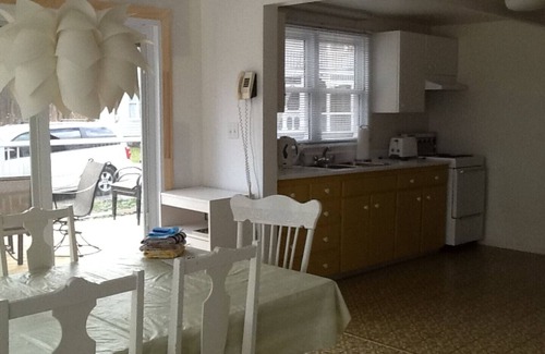 Elizabethtown-Kitley Cottage | St. Lawrence Cottage - Elizabethtown, Ontario