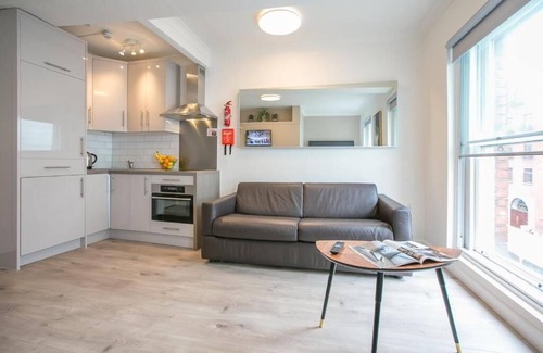 City Centre Dublin Apartment | St Stephen's Green District-1