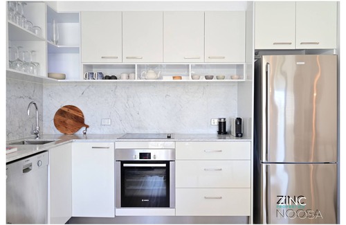 Noosa Heads Apartment | St Tropez 10 - Classic Coastal Water Views