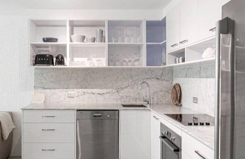 Noosa Heads Apartment | St Tropez 10 - Classic Coastal Water Views