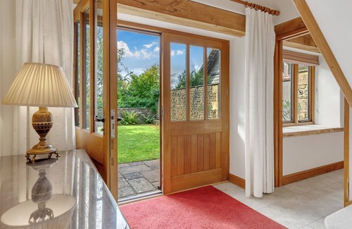 Batheaston Cottage | Stables, Batheaston - sleeps 6 guests in 3 bedrooms
