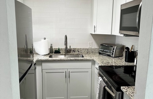 College Town House | Stadium Stay 2 Bedroom