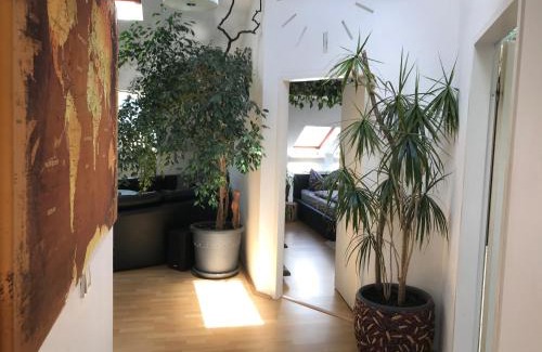 Cottbus Apartment | Stadtdschungel FeWo mit Balkon