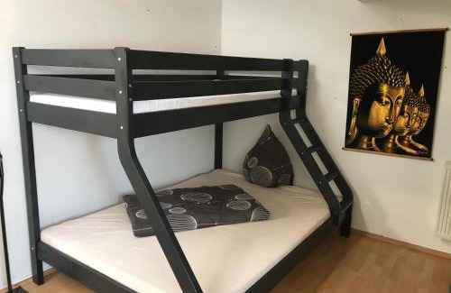 Cottbus Apartment | Stadtdschungel FeWo mit Balkon