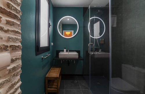 Alfalfa Apartment | Standard 2 bedroom ground floor apartment.