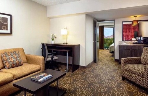 Camelback East Hotel | Standard 2 Queens at Holiday Inn & Suites Airport North - Pet-Friendly Property