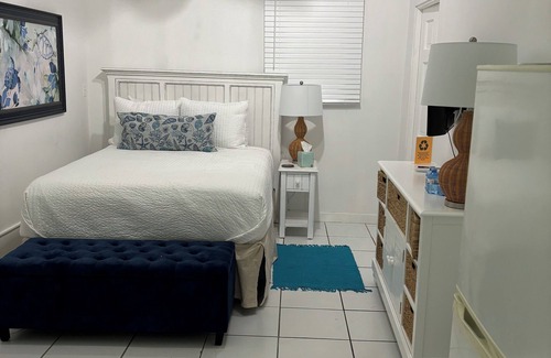 Estate Bakkero Hotel | Standard Room with beach view & balcony