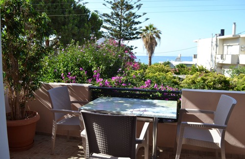 Kato Stalos Apartment | Standard Studio