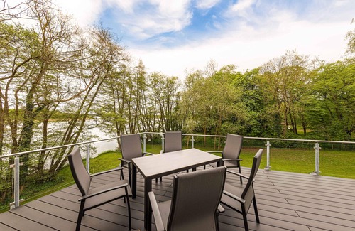 Krakow am See Apartment | Star apartment with roof terrace and view of Lake Krakow