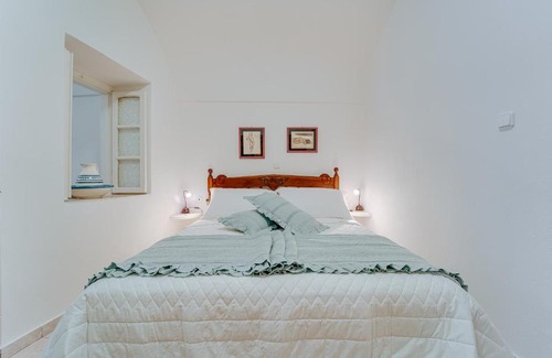 Vothon Villa | Star Cactus Traditional Cave Suite with Jacuzzi