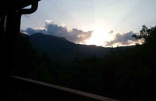 Lake Lure House | Stardust at Lake Lure, Rumbling Bald Resort-Relax and make memories!