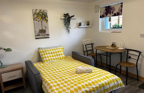 Killotteran House | Stardust Getaway Tiny-Home E32AK40