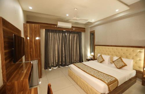 Gurugram Hotel | Starex-Inn