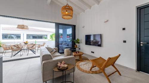 Jan Thiel Apartment | Starfish - Brand new apartment with pool close to the beach