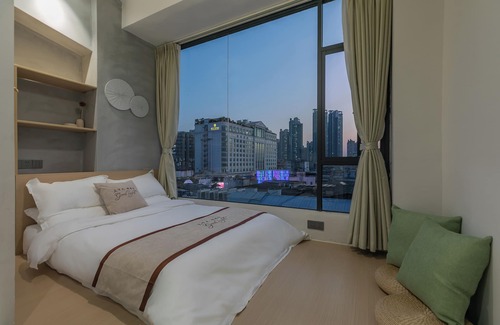 Liwan Hotel | Stargazing Platform Inn - Guangzhou ChenClanAcademy & ShaMian & YongQingFang Branch