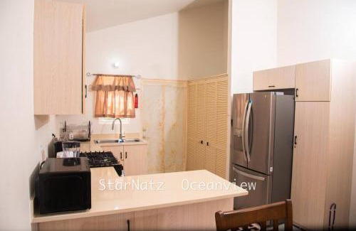 Stewart Town House | Starnatz Oceanview Cozy Retreat Camelot Village Ja