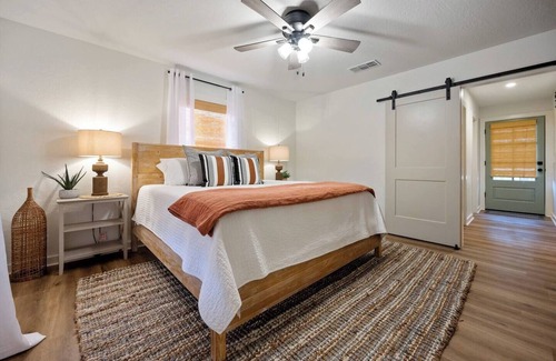 Broken Bow Cabin | State Park Haven: Sleeps 12- Min's to Marina!