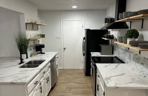 Mesquite House | Stay Awhile: Comfort & Convenient Home with pool, 15 Min from DT Dallas