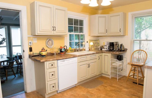 Town of Ledyard Apartment | Stay-cation In Charmified Village Guest House!