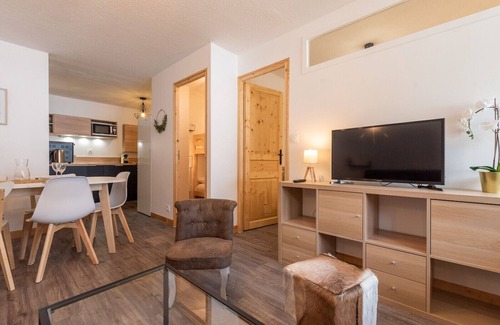 Genos Apartment | Stay for 6 - 200m from the slopes - Belle Sayette