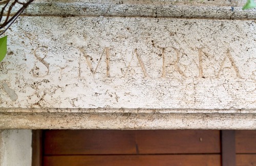 Campitelli Apartment | Stay in a 15th century church turned elegant home in the heart of Rome!