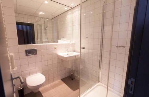 Municipality of Hellendoorn Hotel | Stay in Relaxing Room An Ideal Nature Getaway Near Sallandse Heuvelrug Park