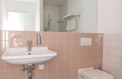 Deurne Hotel | Stay in the Heart of Nature With Comfort All Around! Onsite Dining, Free Parking