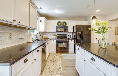 Lewis Center House | Stay & Play in Lewis Center: Home w/Spacious Deck