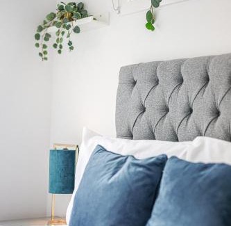 Berwick House | StayAU Fresh Modern 4BR Retreat Netflix in Berwick