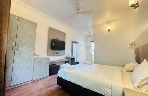 Dhikuli Hotel | Staybook The Rudveda Resort