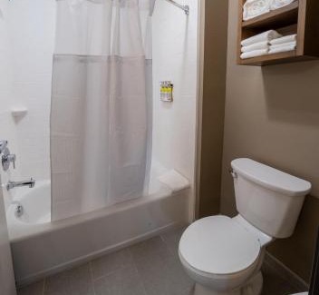 Baytown Hotel | Staybridge Suites Houston East - Baytown by IHG